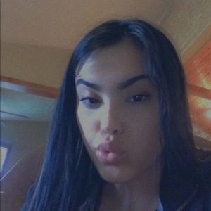 Meet your Posher, Natalia